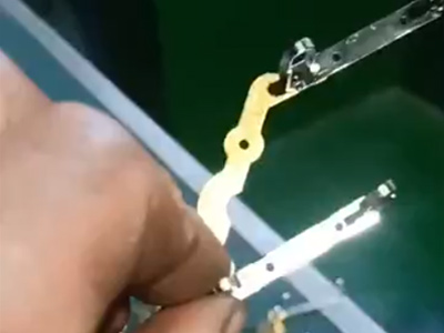 铆钉机工作视频